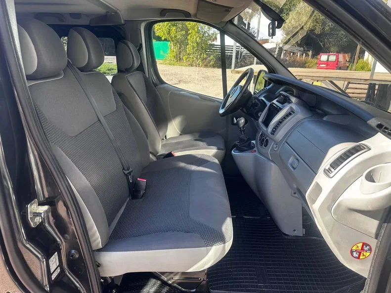 Opel Vivaro 2008 - 19