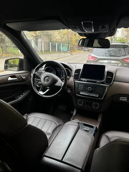 Mercedes-Benz GLE 2017 - 6