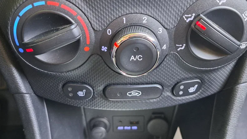 Hyundai Accent 2012 - 6