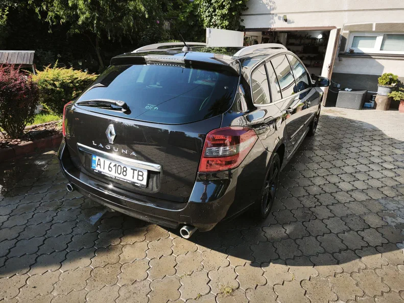 Renault Laguna 2010 - 10