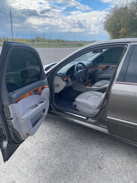 Mercedes-Benz E-Клас 2007 - 12