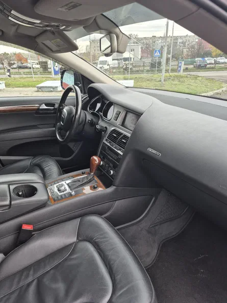Audi Q7 2009 - 15