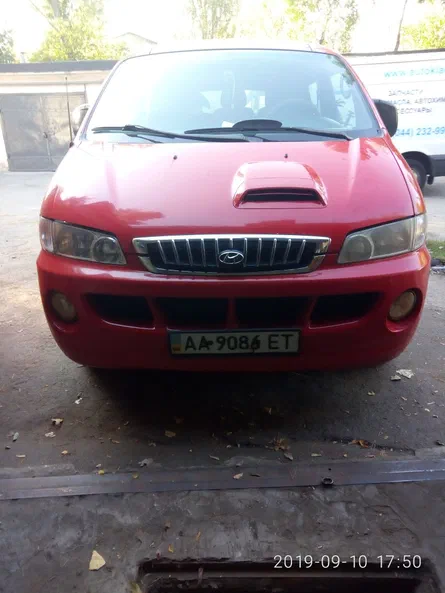 Hyundai H-1 2005