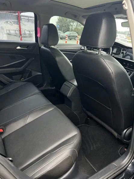 Volkswagen Jetta 2018 - 18