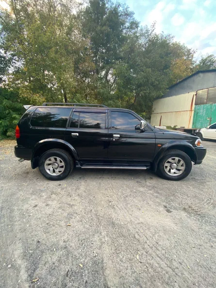 Mitsubishi Pajero Sport 2004