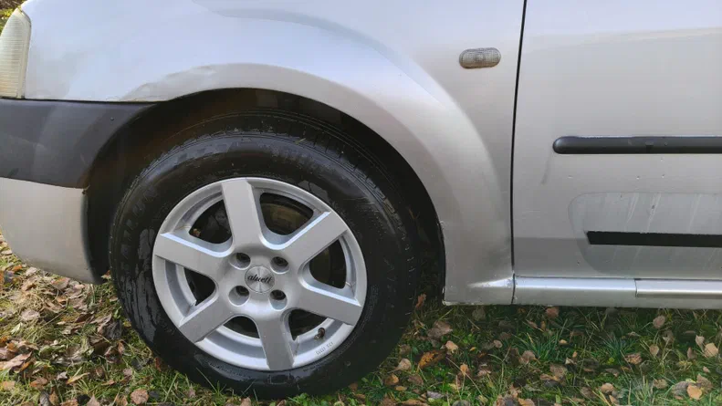 Dacia Logan 2007 - 16