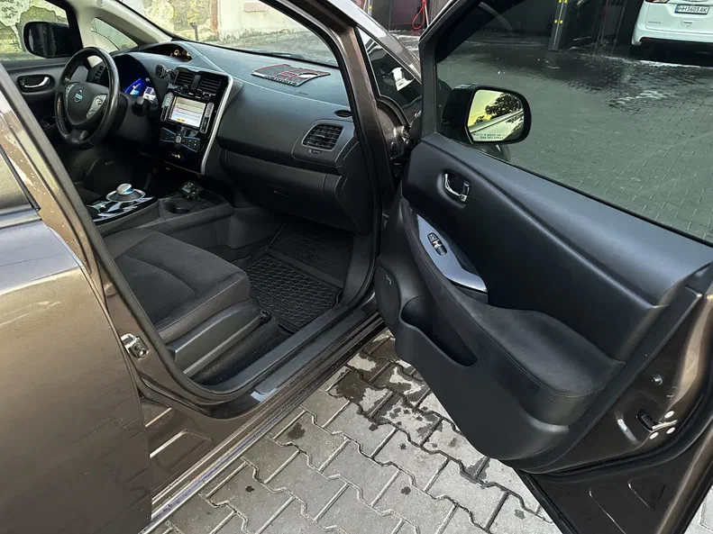 Nissan Leaf 2016 - 16