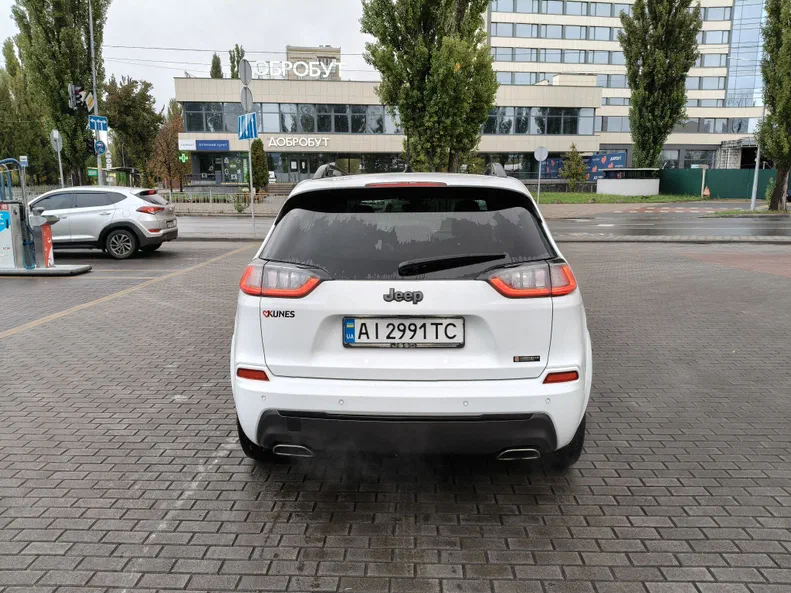 Jeep Cherokee 2020 - 8