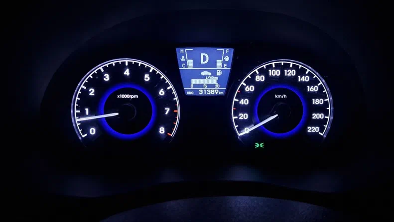 Hyundai Accent 2012 - 11