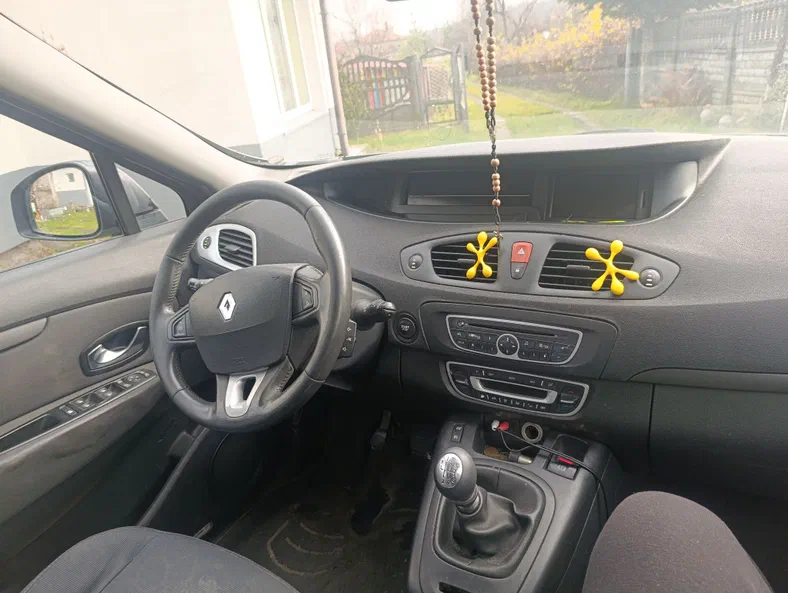 Renault Scenic 2010 - 5