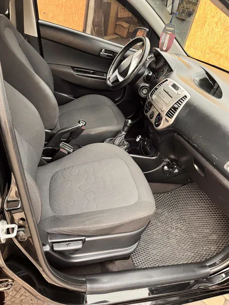 Hyundai i20 2010 - 5