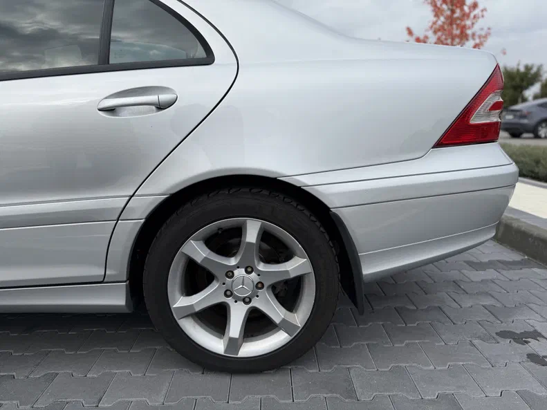 Mercedes-Benz C-Клас 2006 - 7