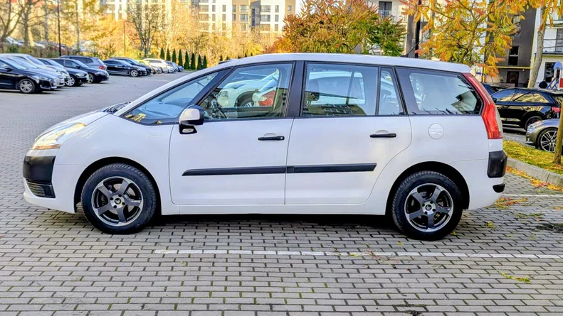 Citroen C4 Picasso 2009 - 16