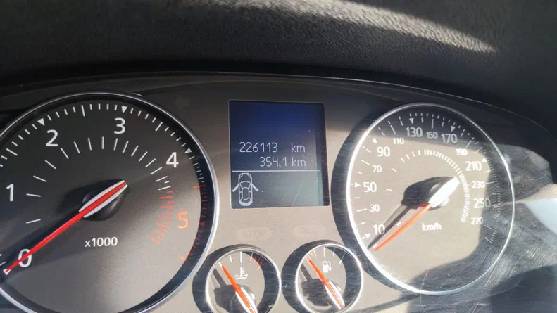 Renault Laguna 2013 - 10