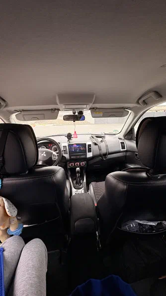 Mitsubishi Outlander 2011 - 12