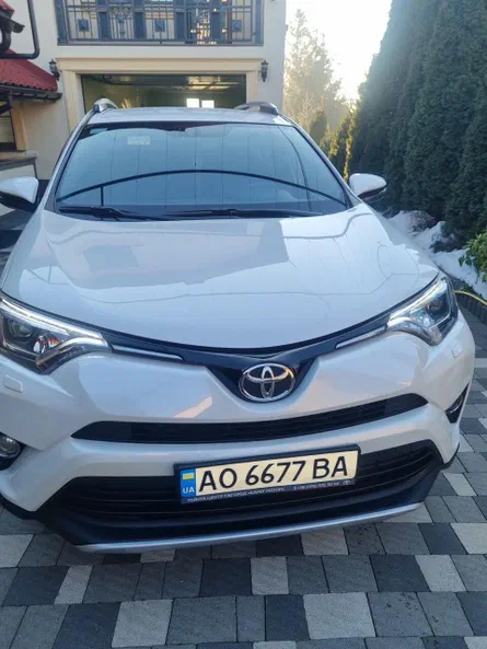 Toyota RAV4 2017 - 9