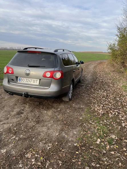 Volkswagen Passat 2005 - 8