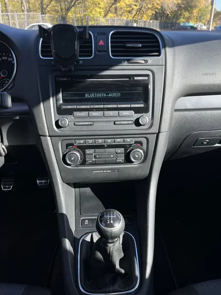 Volkswagen Golf 2011 - 14