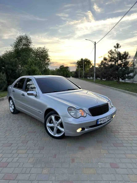 Mercedes-Benz C-Класс 2003
