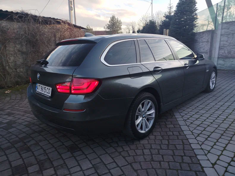 BMW 5 серія 2013 - 24