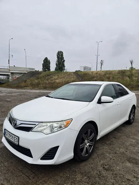 Toyota Camry 2014 - 5