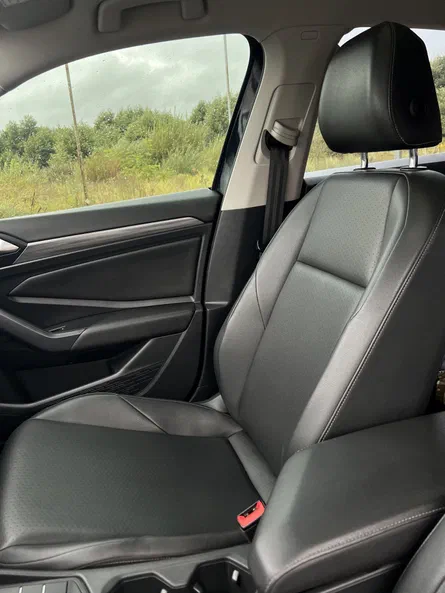 Volkswagen Jetta 2018 - 14