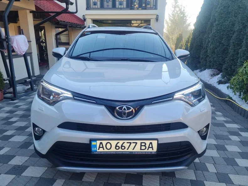 Toyota RAV4 2017