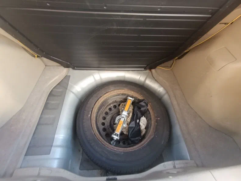 Nissan Tiida 2008 - 6