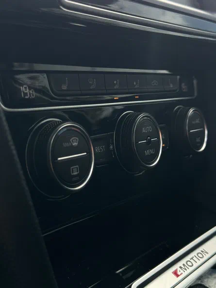 Volkswagen Passat 2017 - 23