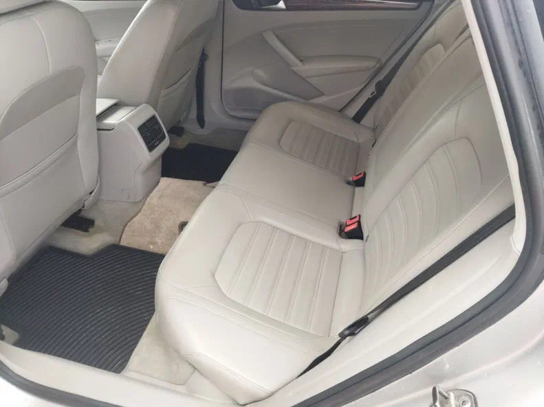 Volkswagen Passat 2013 - 8