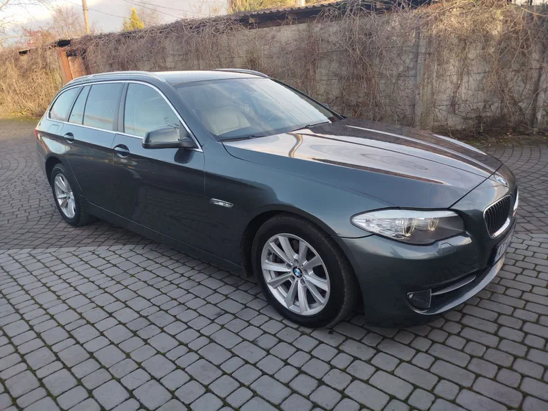 BMW 5 серія 2013 - 26