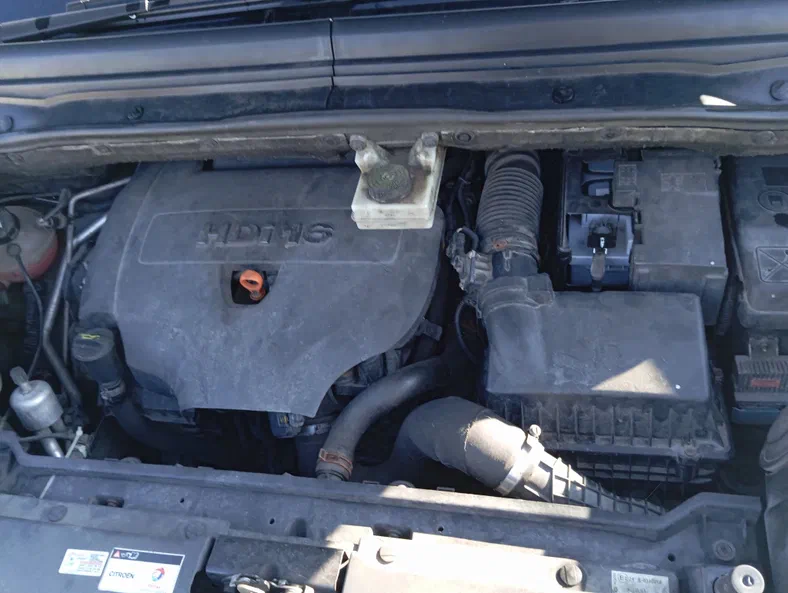 Citroen C4 Picasso 2011 - 13