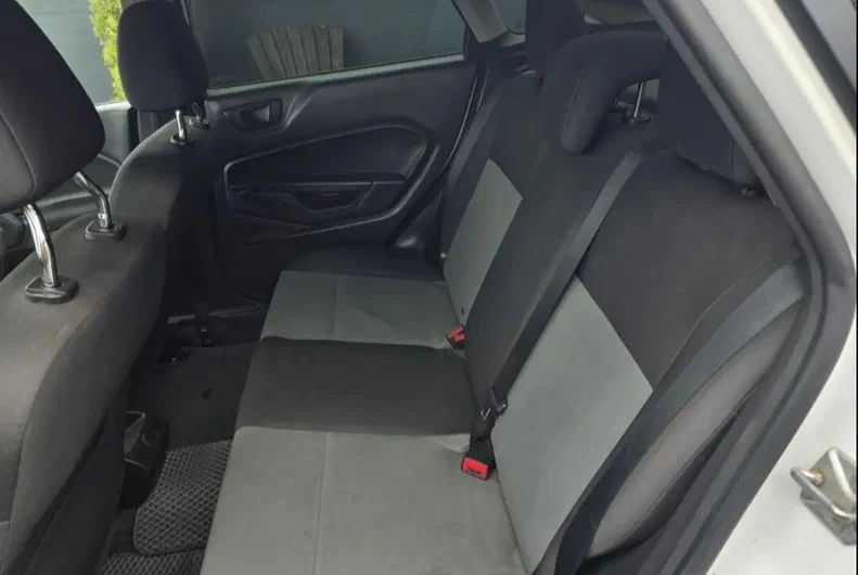 Ford Fiesta 2016 - 5