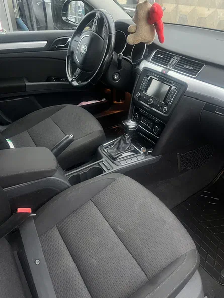 Skoda Superb 2012 - 12