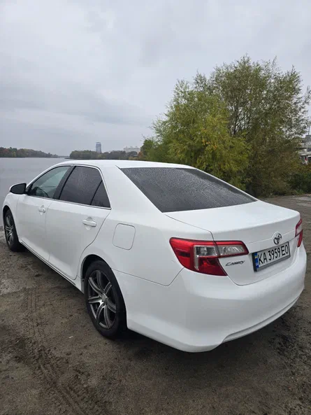 Toyota Camry 2014 - 10