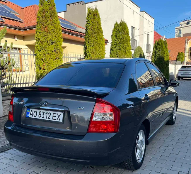 Kia Cerato 2005 - 24