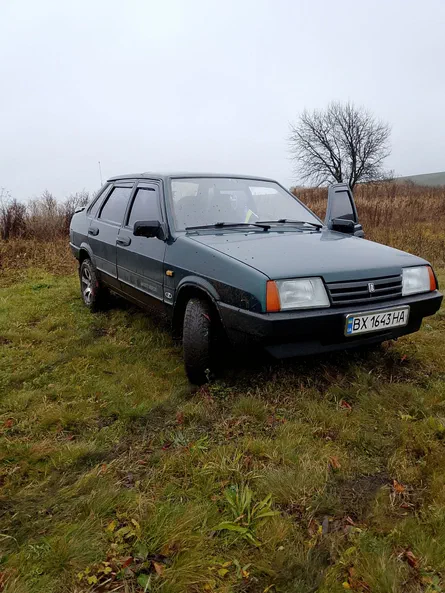 Lada (ВАЗ) 21099 2001