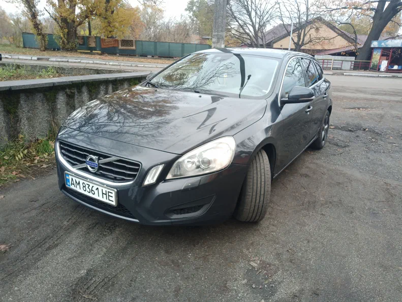 Volvo V60 2011