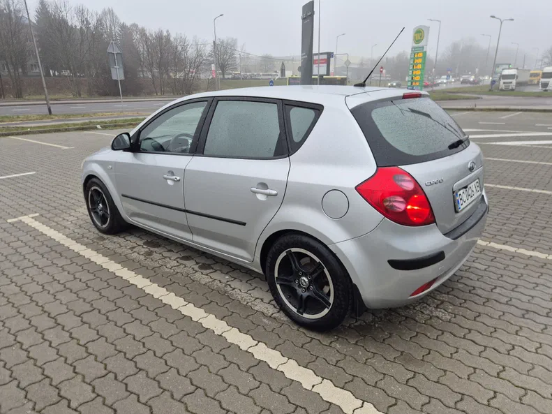 Kia Ceed 2008 - 9