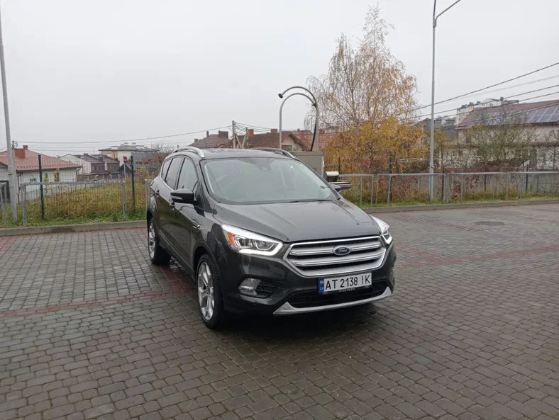 Ford Escape 2019 - 17