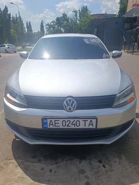 Volkswagen Jetta 2010 - 6