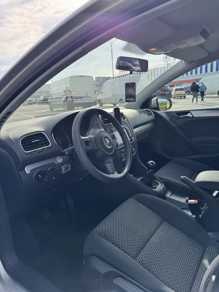 Volkswagen Golf 2011 - 8