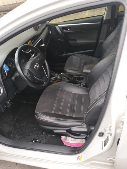 Toyota Corolla 2017 - 9