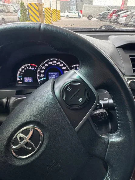 Toyota Camry 2013 - 6