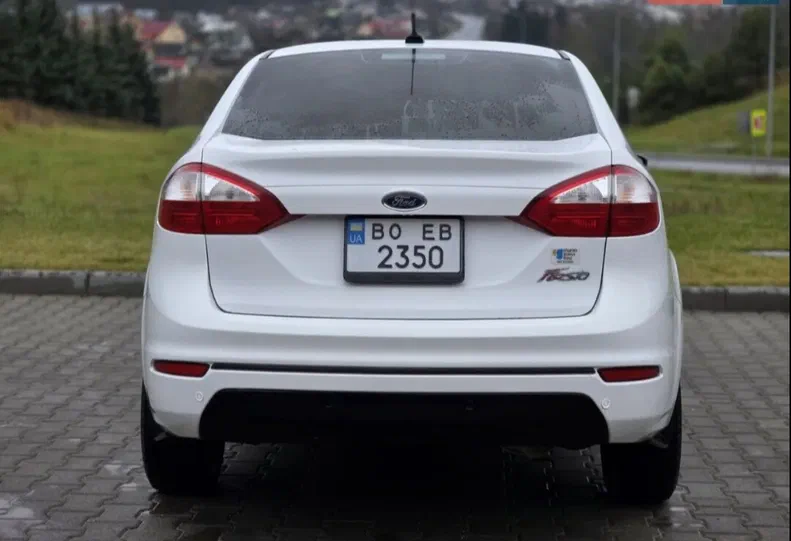 Ford Fiesta 2016 - 21