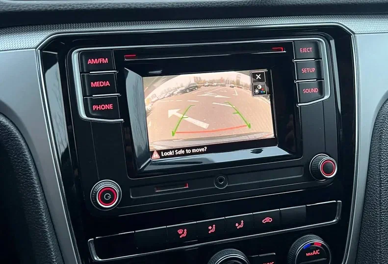 Volkswagen Passat 2016 - 24