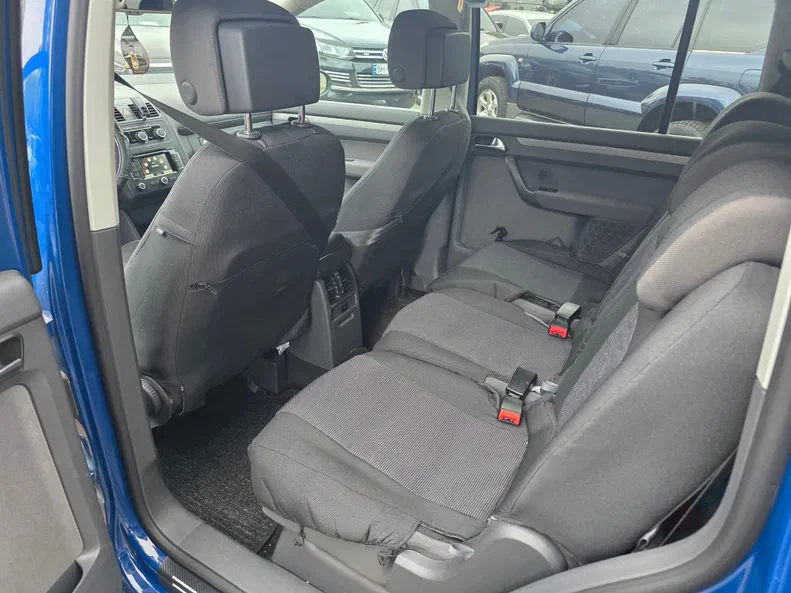 Volkswagen Touran 2012 - 16