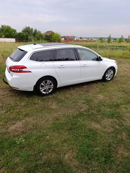 Peugeot 308 2015