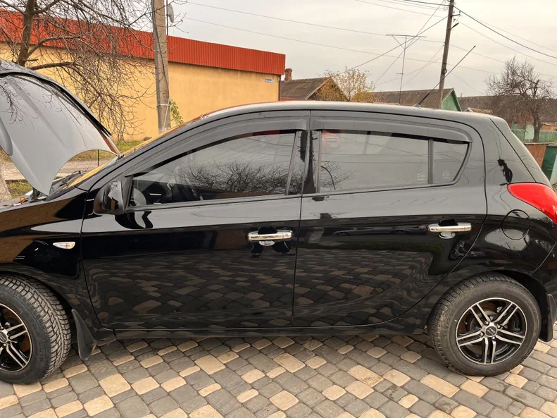 Hyundai i20 2010 - 14