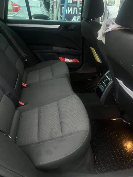 Skoda Superb 2012 - 10